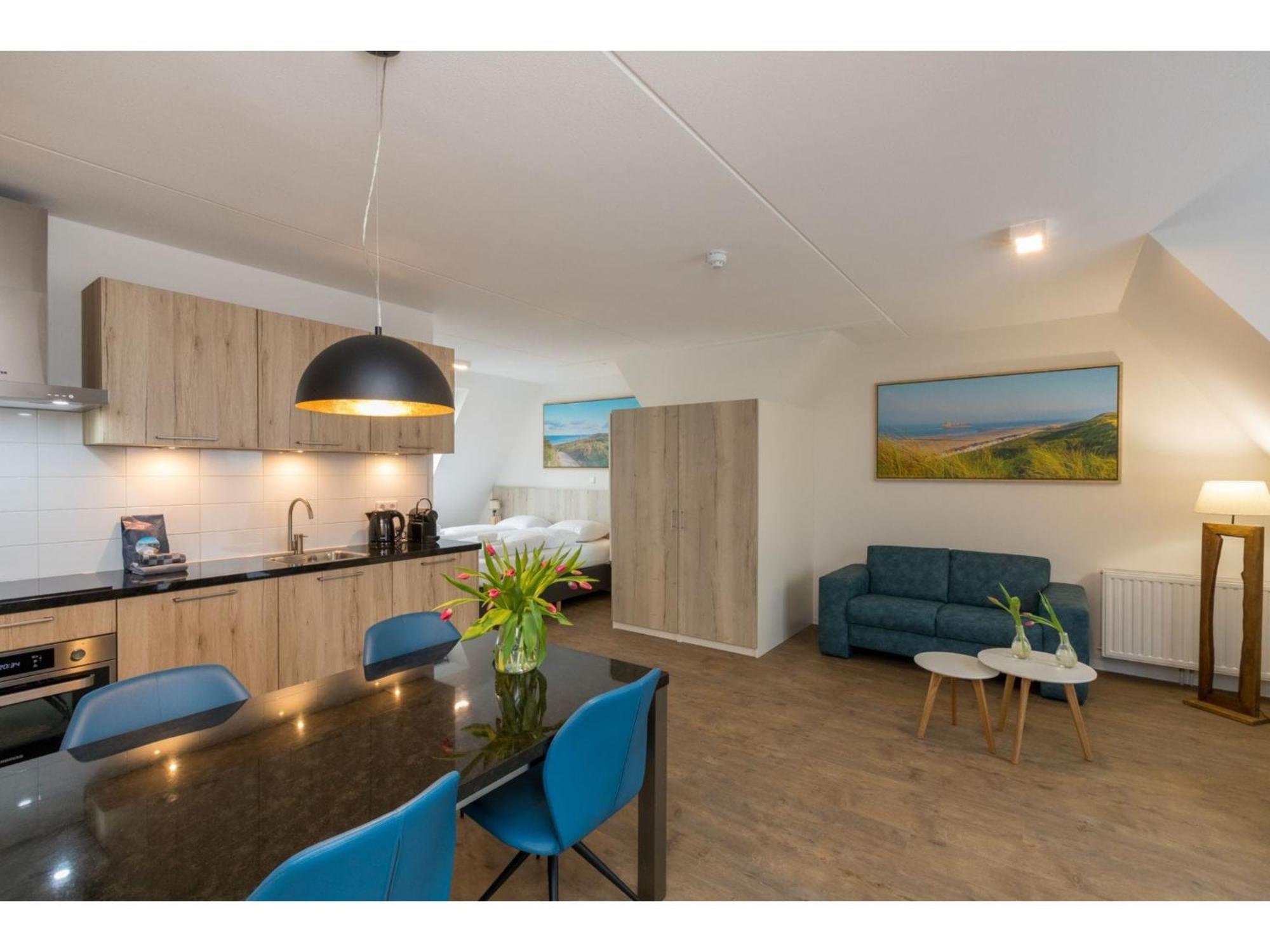 Luxurious Studio For 2 People A 1 Minute Walk From The Beach Of Заутеланде Екстериор снимка